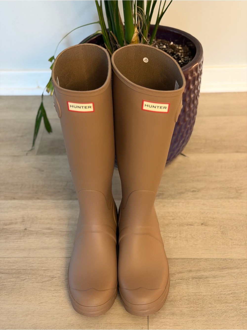Hunter Tall Rubber Rain Boots in ‘Sand’ - Picture 2 of 4